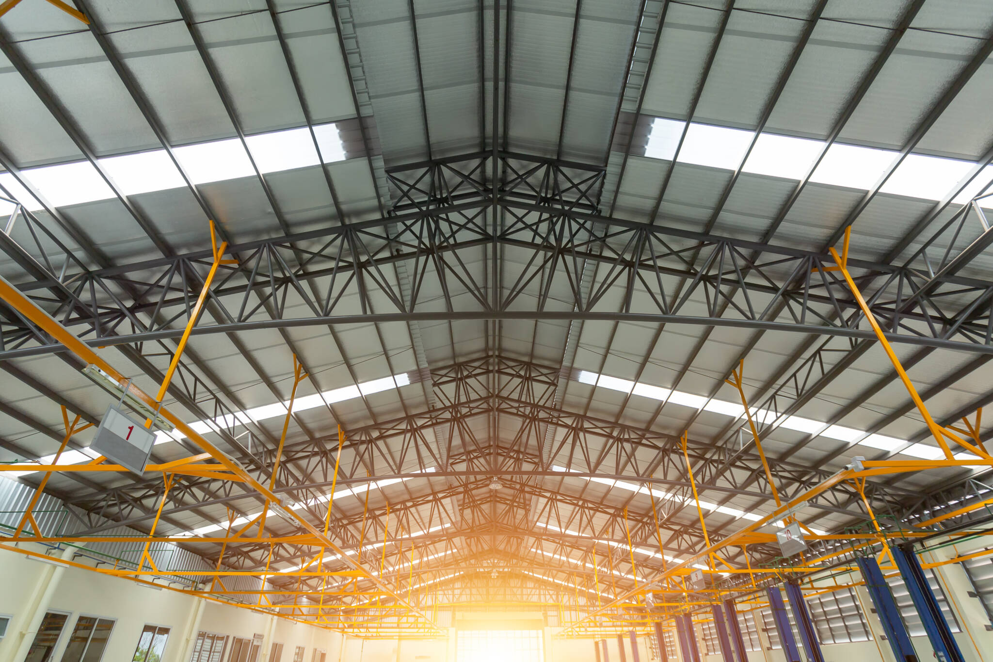 Steel Roof Truss In Car Repair Center, Steel Roof Frame Under Co